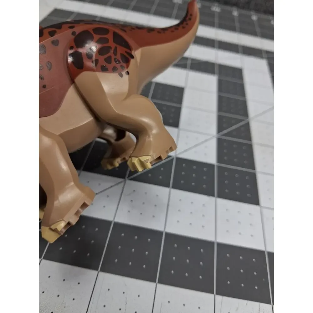 Lego Jurassic World 5885 Dino Only Triceratops Dinosaur Minifigure Figure